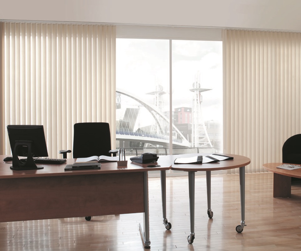 Màn dọc tạo nên không gian mở